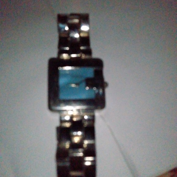 Gucci \